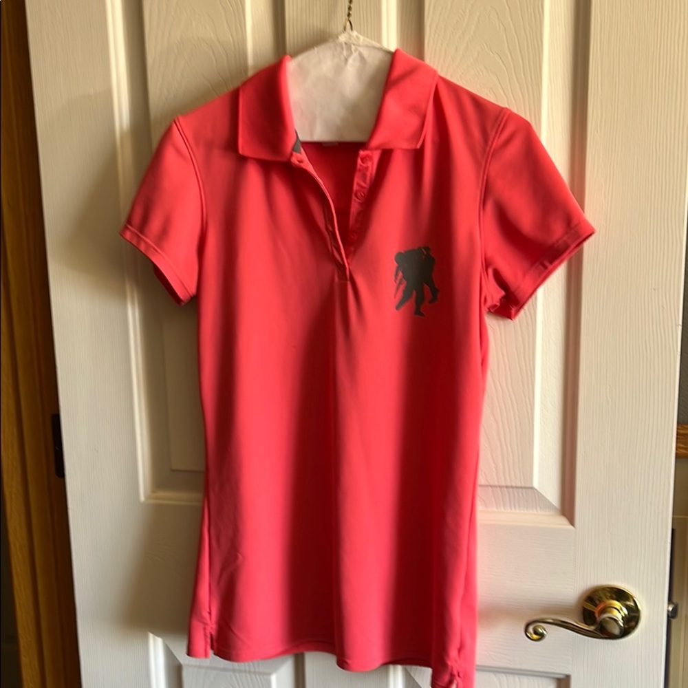 Under Armour Coral Short Sleeve Polo Sz M
Wounded Warrior Project